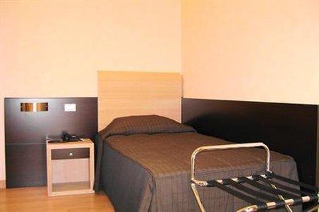 Eh Suites Rome Airport Euro House Hotels Fiumicino Ngoại thất bức ảnh