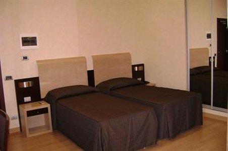 Eh Suites Rome Airport Euro House Hotels Fiumicino Ngoại thất bức ảnh
