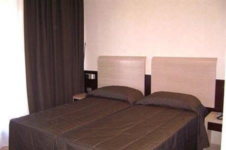 Eh Suites Rome Airport Euro House Hotels Fiumicino Ngoại thất bức ảnh