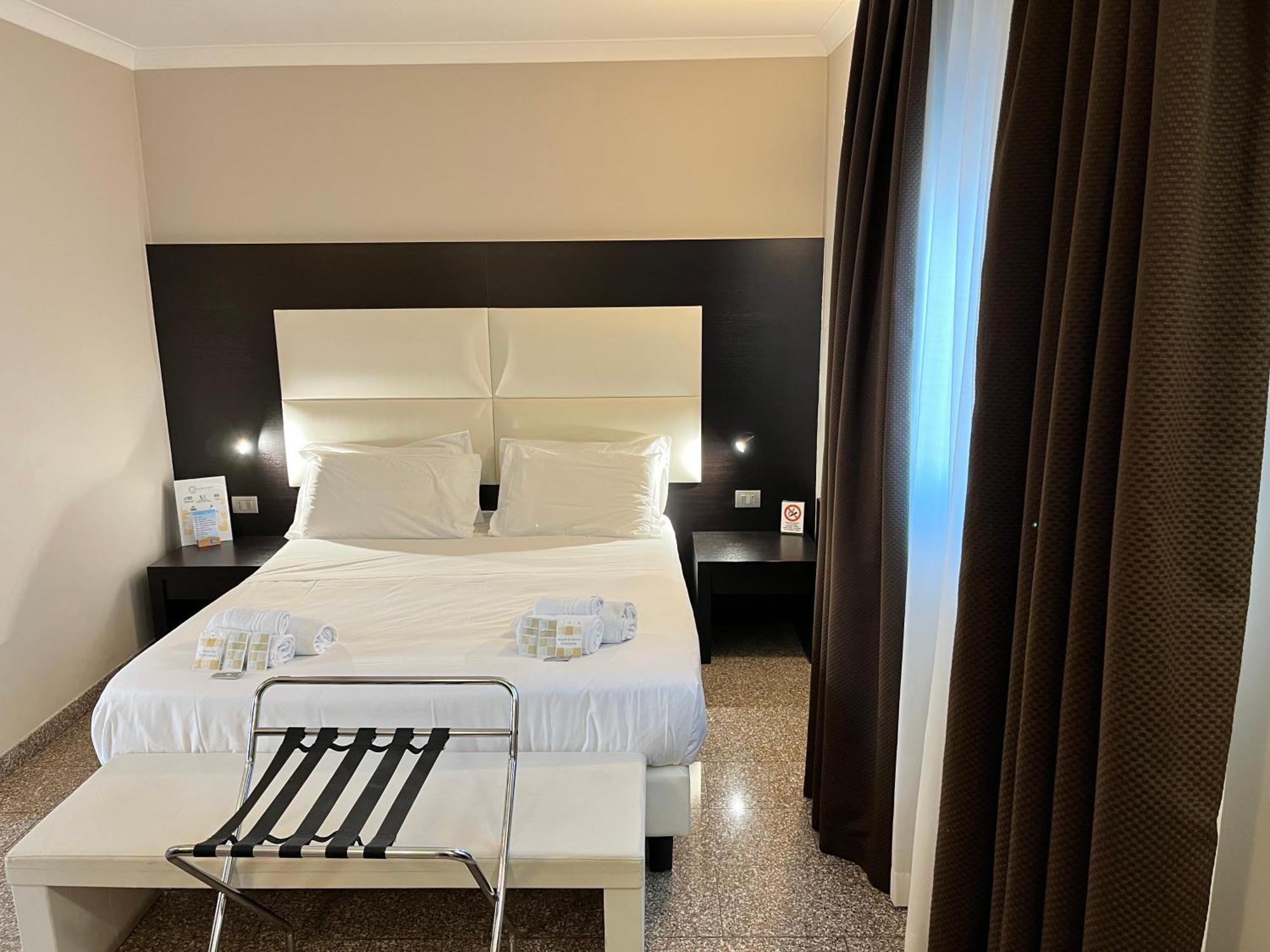 Eh Suites Rome Airport Euro House Hotels Fiumicino Ngoại thất bức ảnh