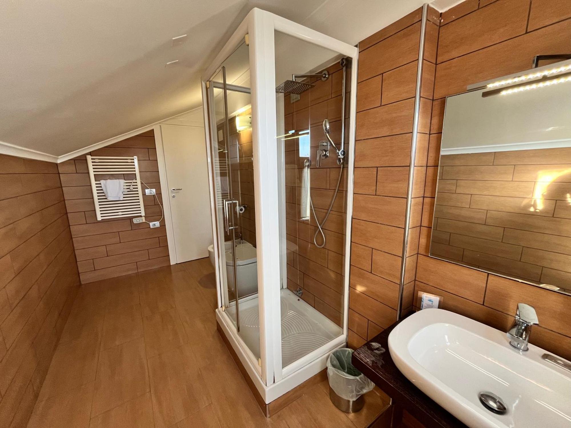 Eh Suites Rome Airport Euro House Hotels Fiumicino Ngoại thất bức ảnh