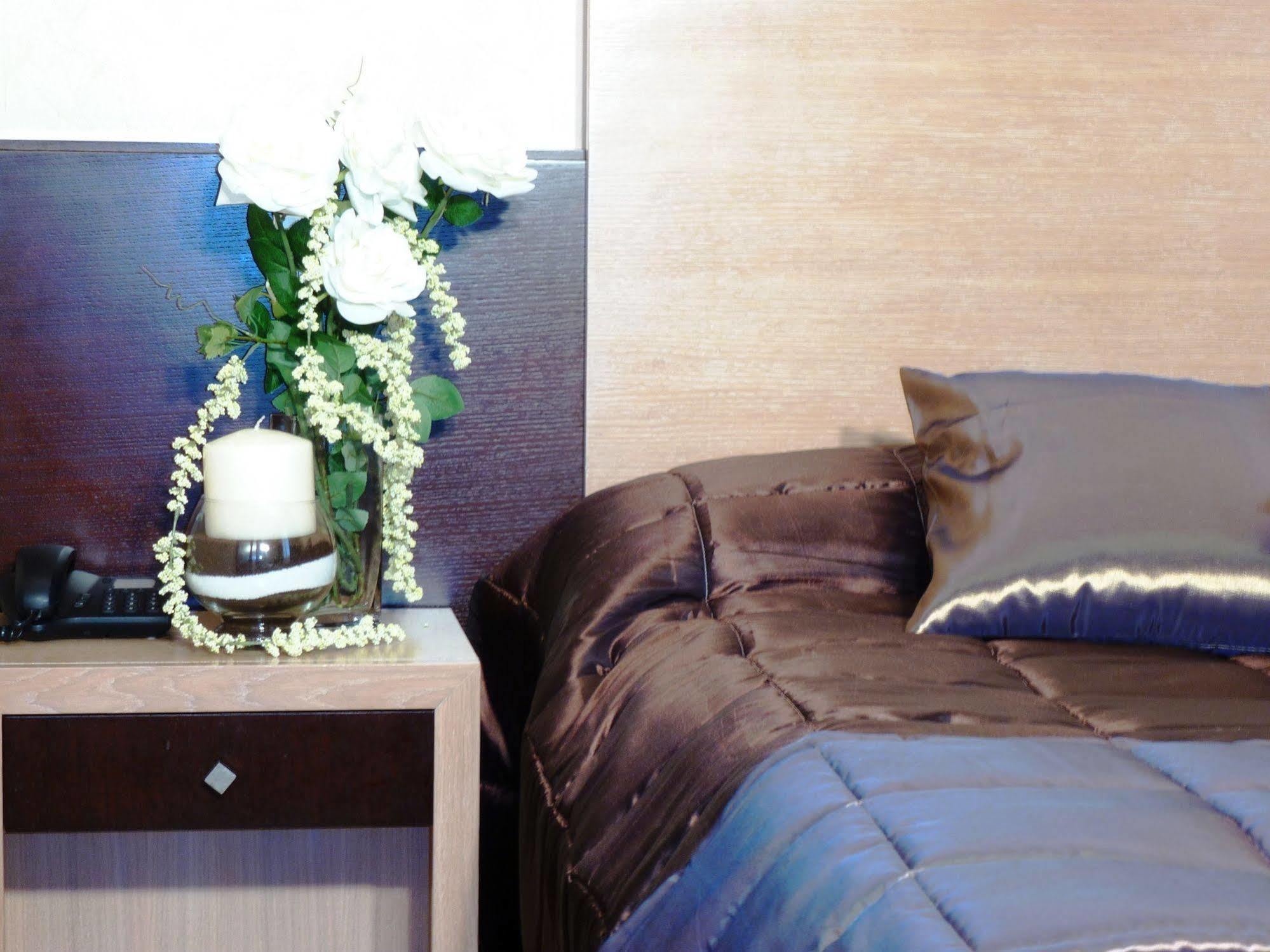 Eh Suites Rome Airport Euro House Hotels Fiumicino Ngoại thất bức ảnh